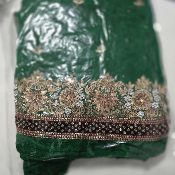 Unstiched suit - Picture 4 of 16